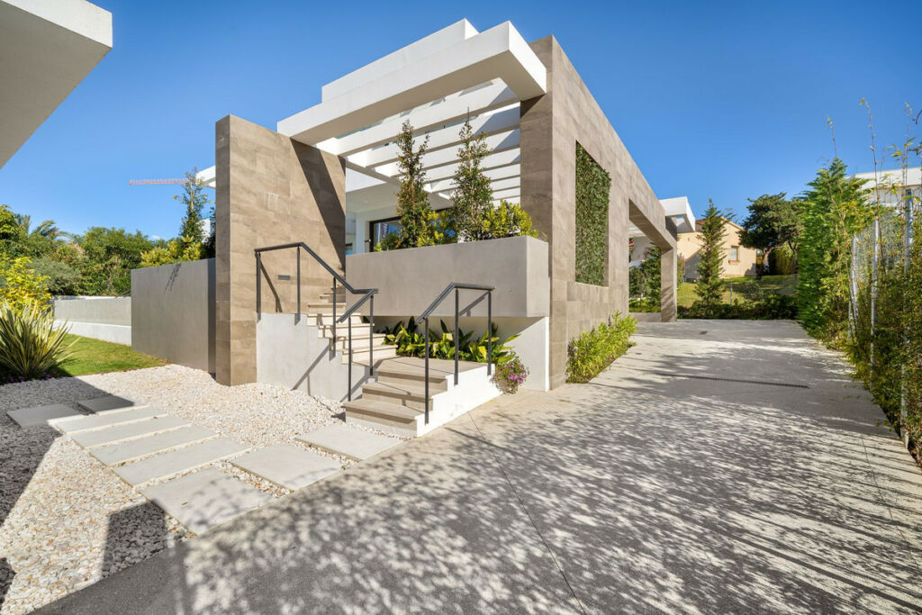 Detached Villa Marbesa Málaga - image 33