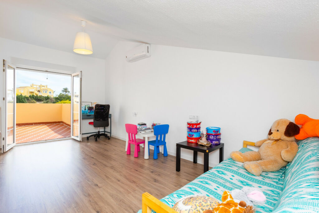 Detached Villa Cabo Roig Alicante - image 24