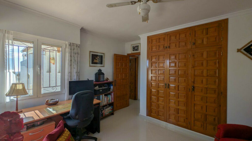 Detached Villa Calpe Alicante - image 23