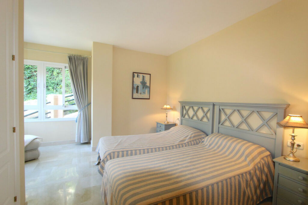 Middle Floor Apartment Elviria Málaga - image 24