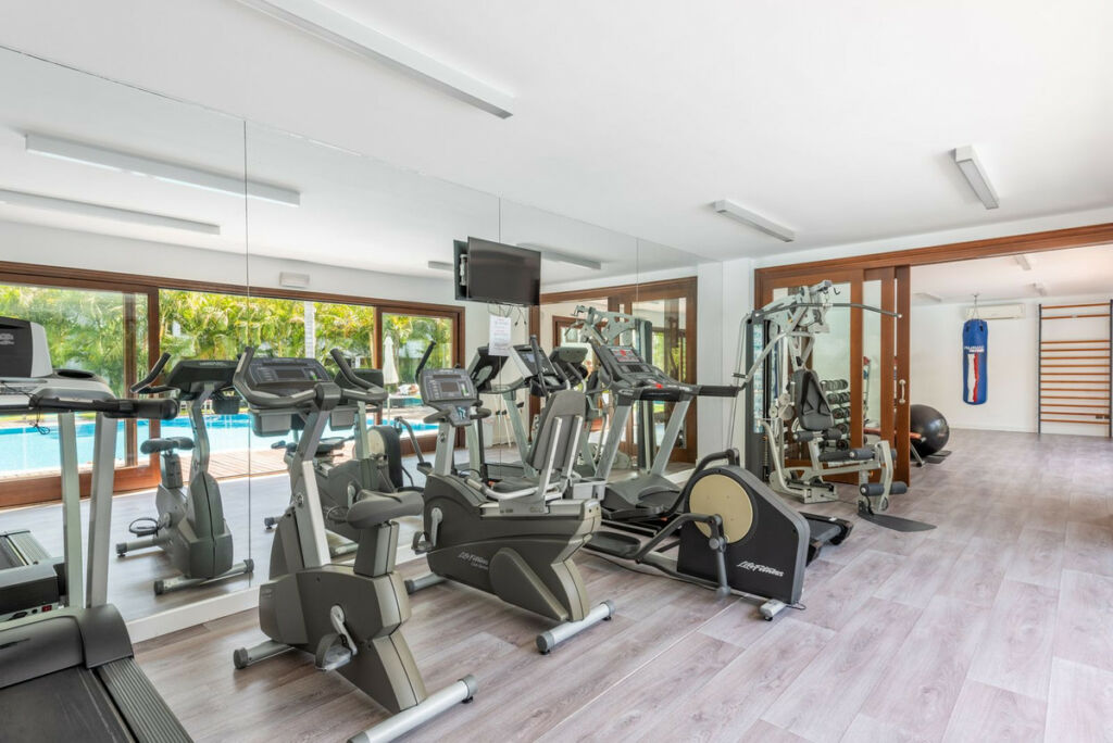 Ground Floor Apartment Estepona Málaga - image 24