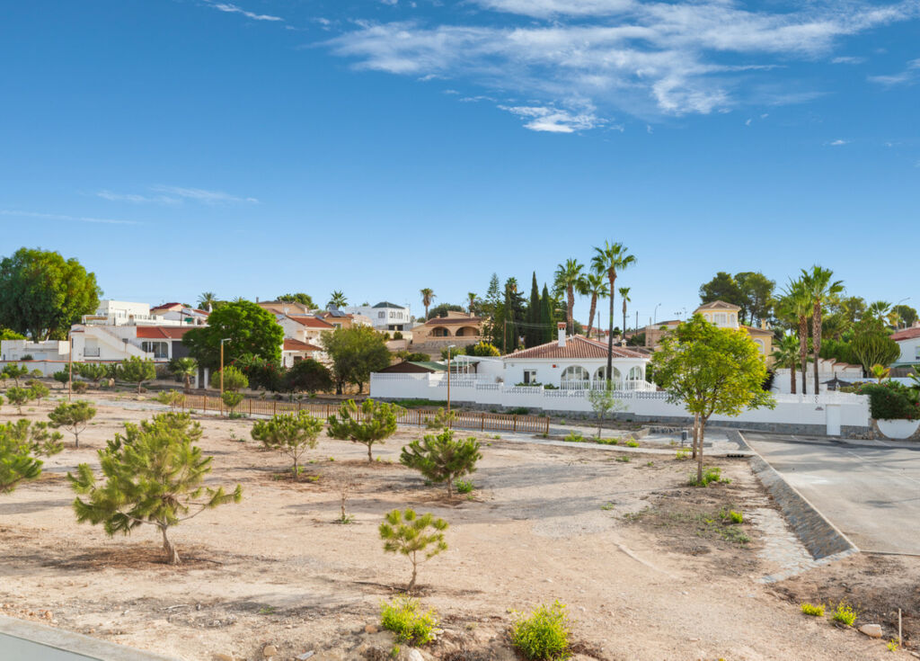 Detached Villa Ciudad Quesada Alicante - image 24