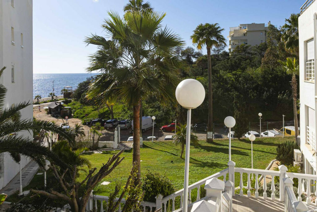 Ground Floor Apartment Calahonda Málaga - image 23