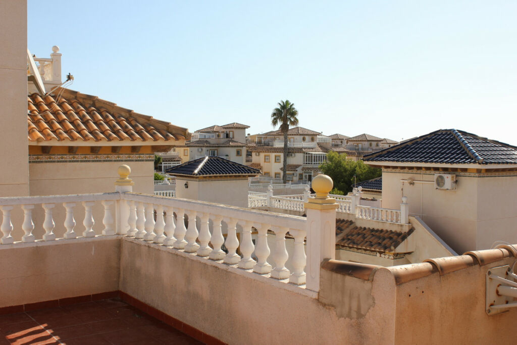 Detached Villa La Zenia Alicante - image 23