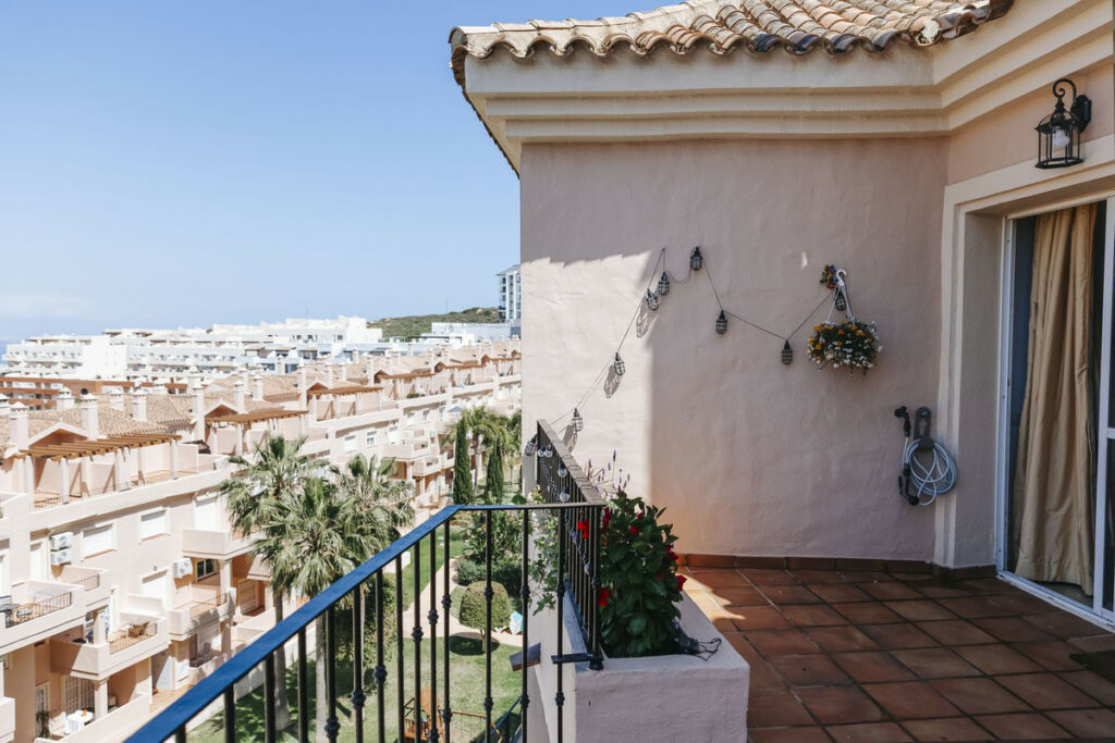 Penthouse Manilva Málaga - image 25