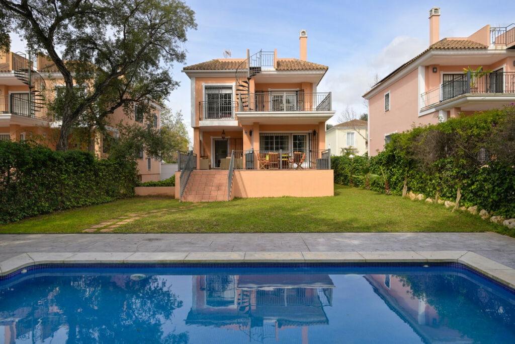 Detached Villa Elviria Málaga - image 27