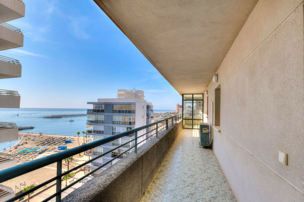 Penthouse Fuengirola Málaga - image 25