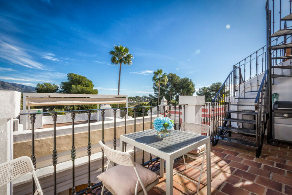 Townhouse Aloha Málaga - image 25
