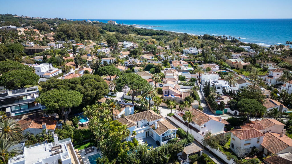 Detached Villa Marbesa Málaga - image 25