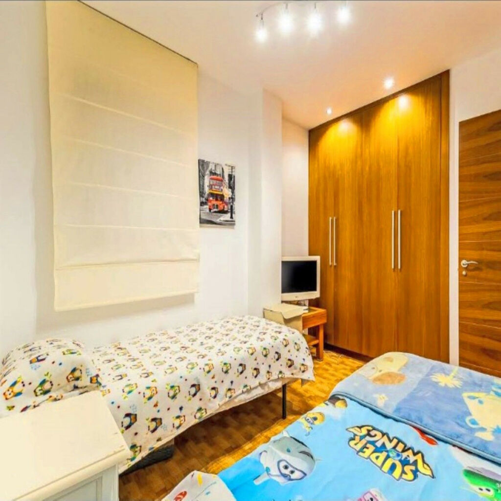 Middle Floor Apartment Estepona Málaga - image 25