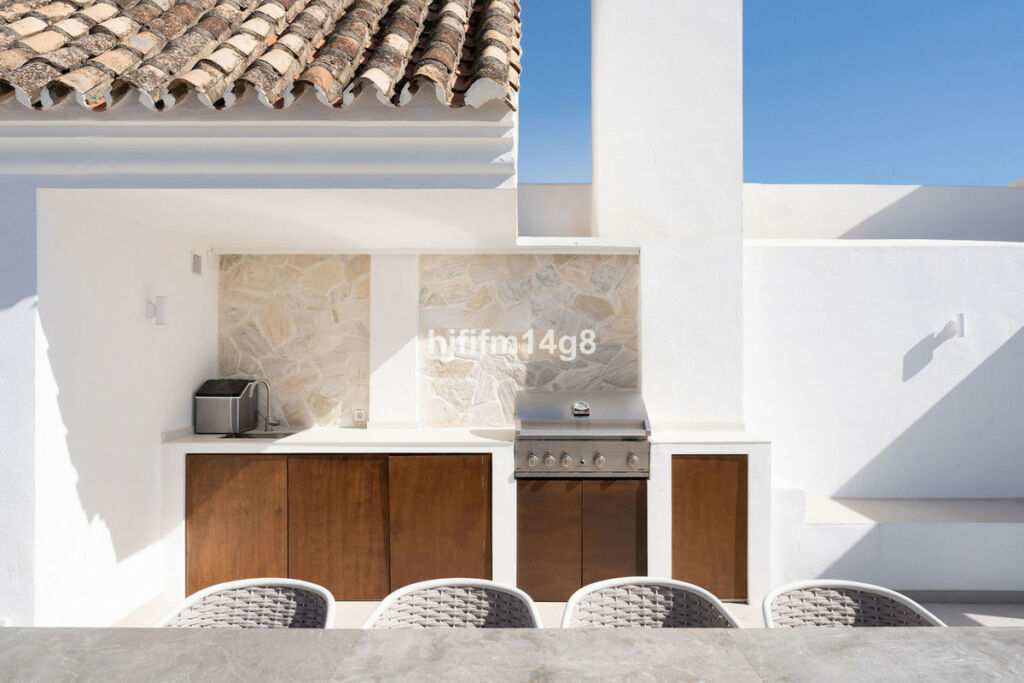 Penthouse Duplex Nueva Andalucía Málaga - image 25