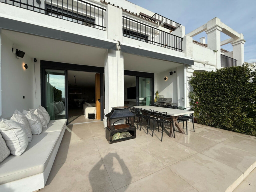 Townhouse Benahavís Málaga - image 25