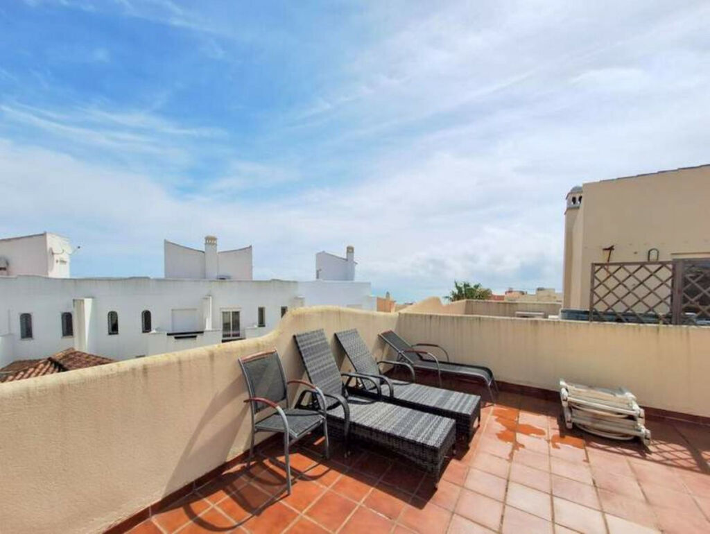 Penthouse Duplex Casares Málaga - image 25