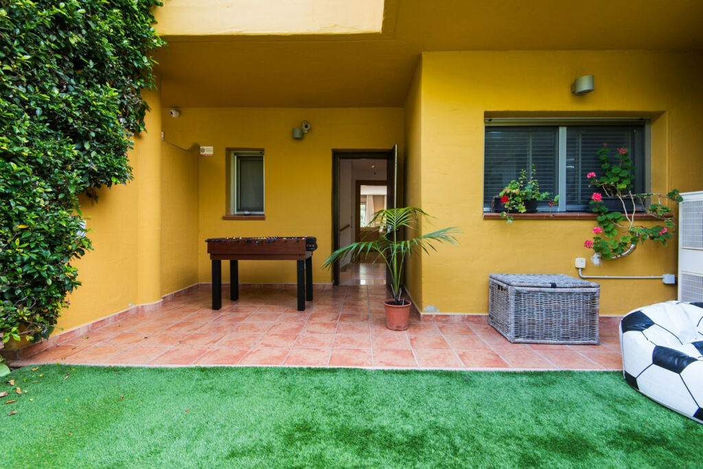 Townhouse Nagüeles Málaga - image 25