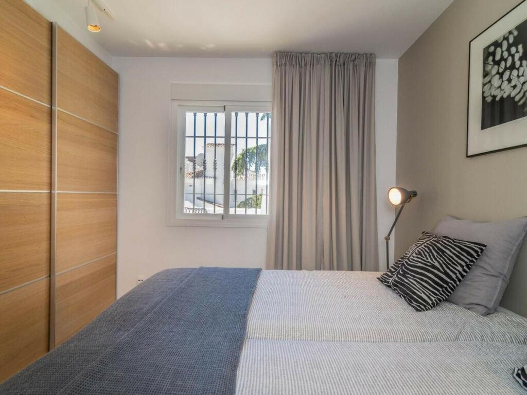 Penthouse Nueva Andalucía Málaga - image 25