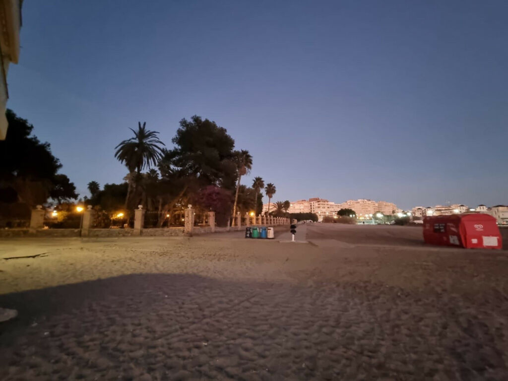 Penthouse Torrevieja Alicante - image 25