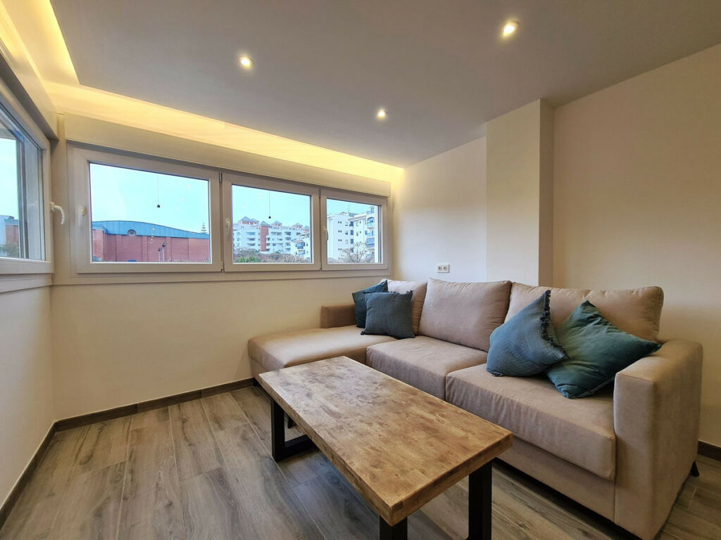 Middle Floor Apartment Estepona Málaga - image 28