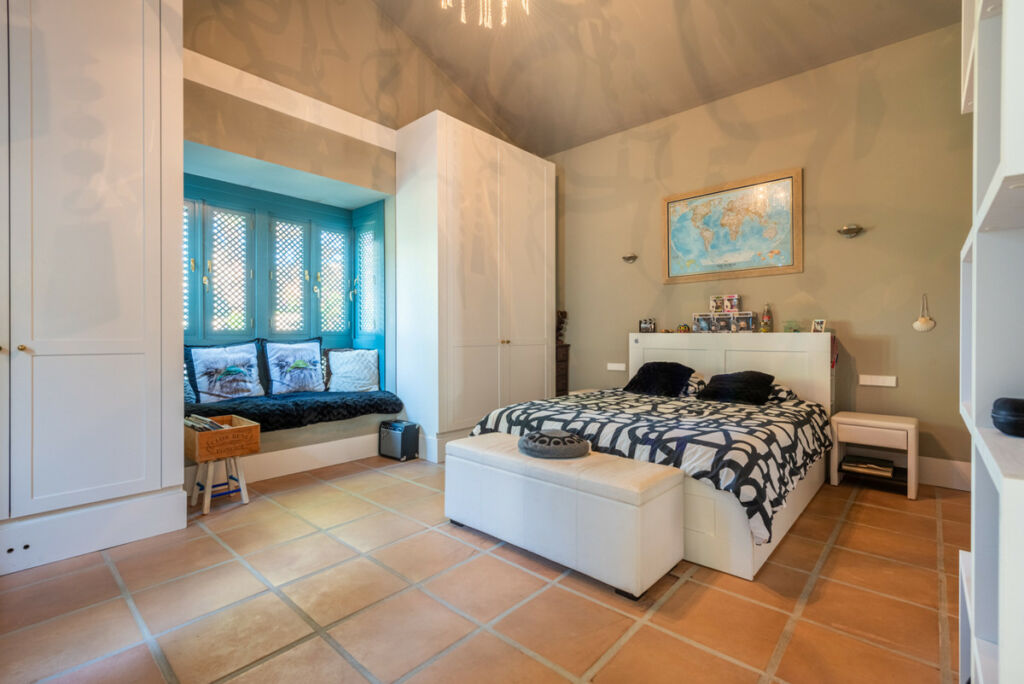 Detached Villa Sotogrande Cádiz - image 26