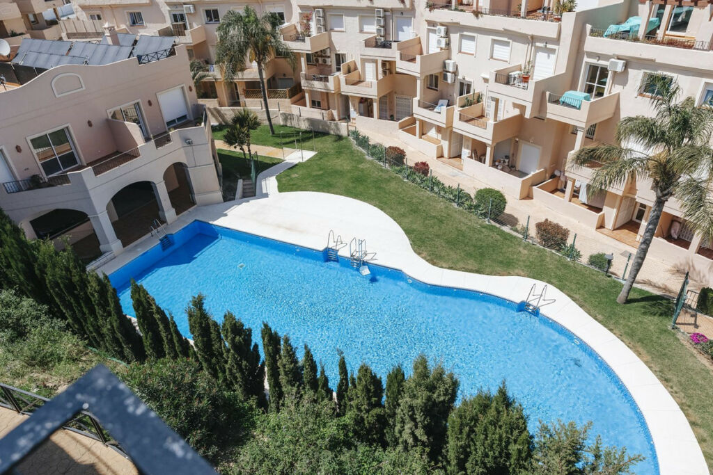 Penthouse Manilva Málaga - image 26