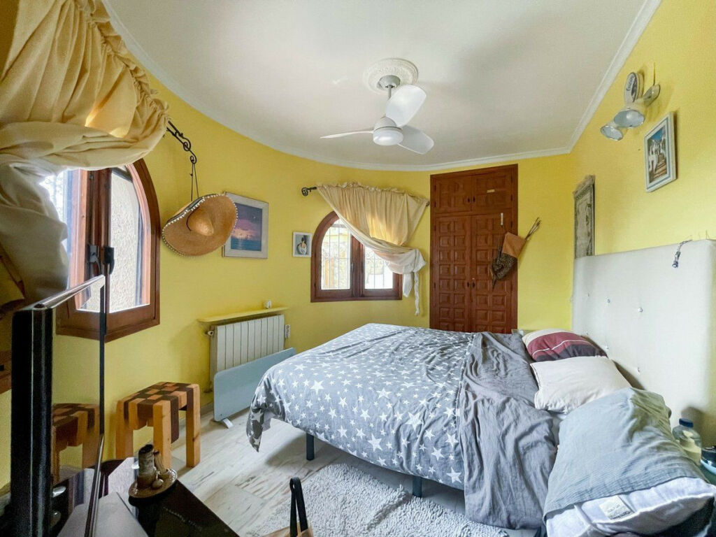 Detached Villa Montemar Alicante - image 26
