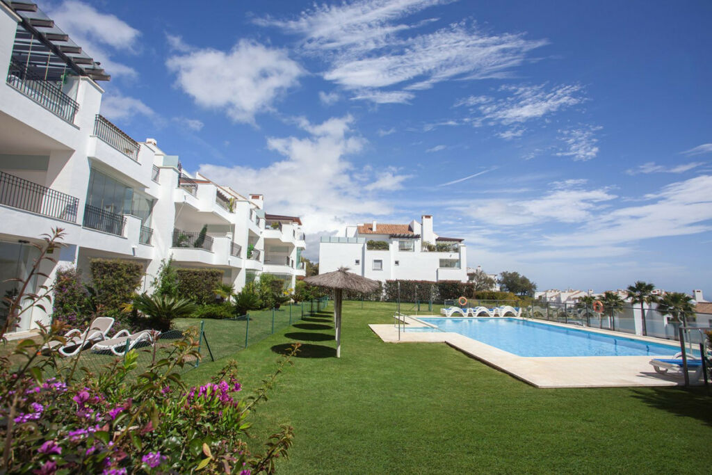 Ground Floor Apartment La Mairena Málaga - image 25