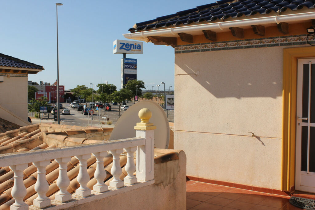 Detached Villa La Zenia Alicante - image 25