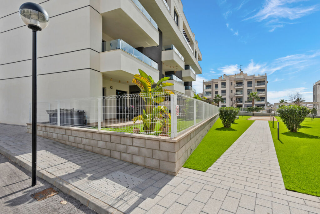 Ground Floor Apartment Villamartin Alicante - image 26