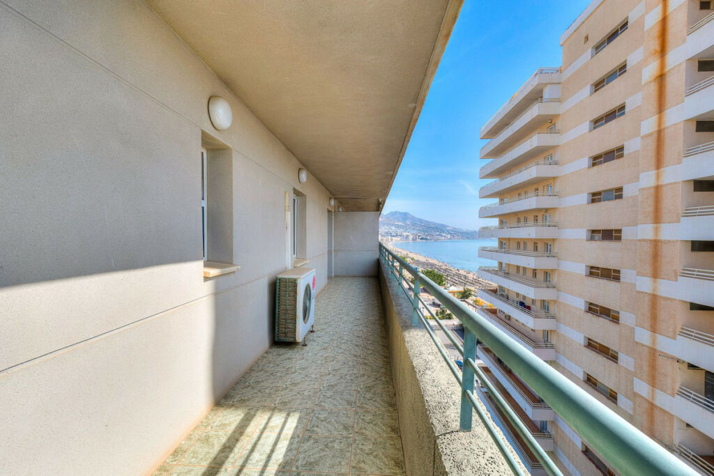 Penthouse Fuengirola Málaga - image 26