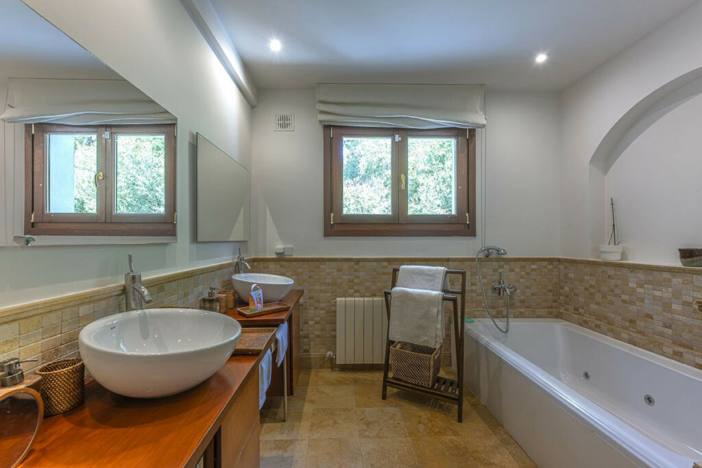 Detached Villa Sotogrande Cádiz - image 26