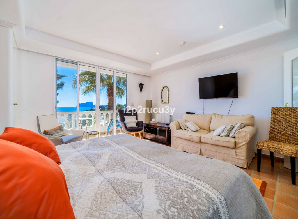 Detached Villa Moraira Alicante - image 26