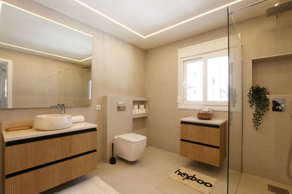 Detached Villa Costabella Málaga - image 27