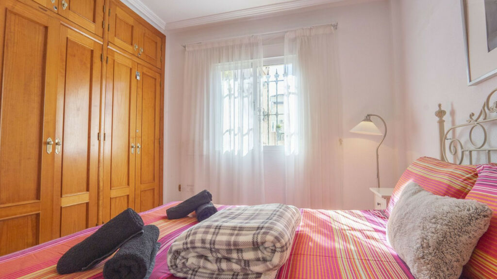 Detached Villa Villamartin Alicante - image 27