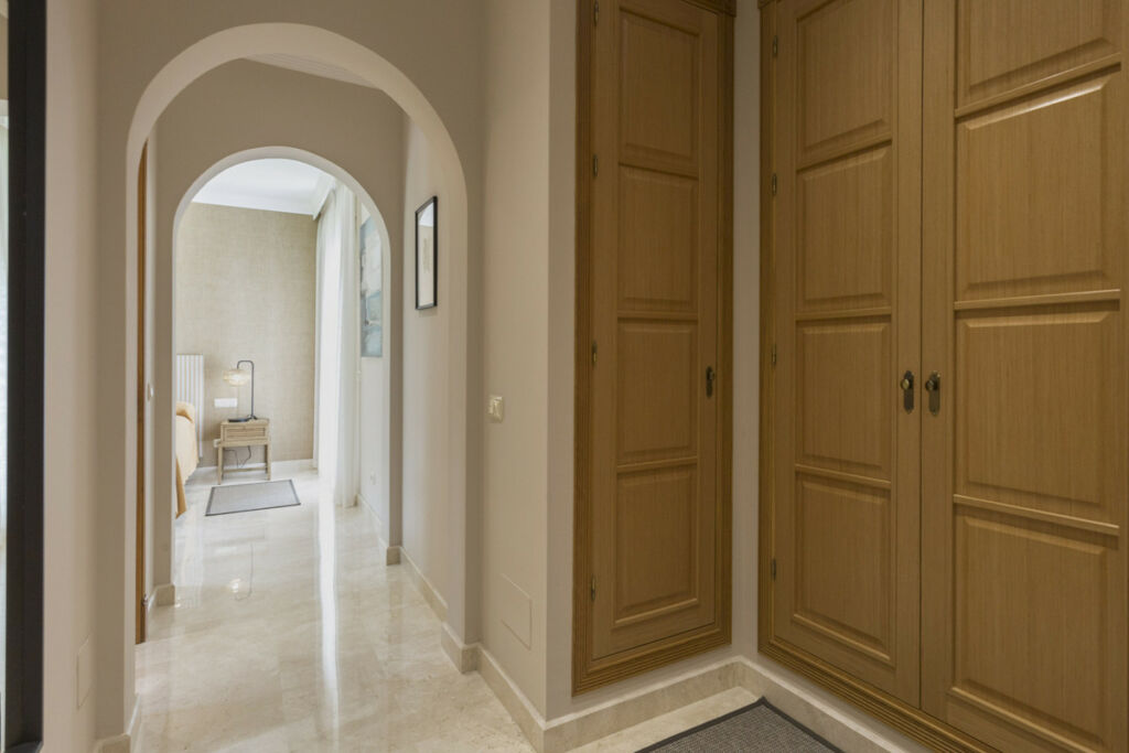 Detached Villa El Madroñal Málaga - image 27