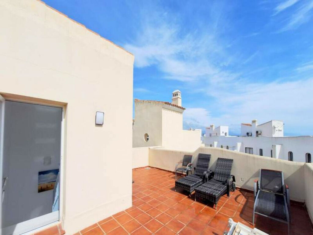 Penthouse Duplex Casares Málaga - image 27