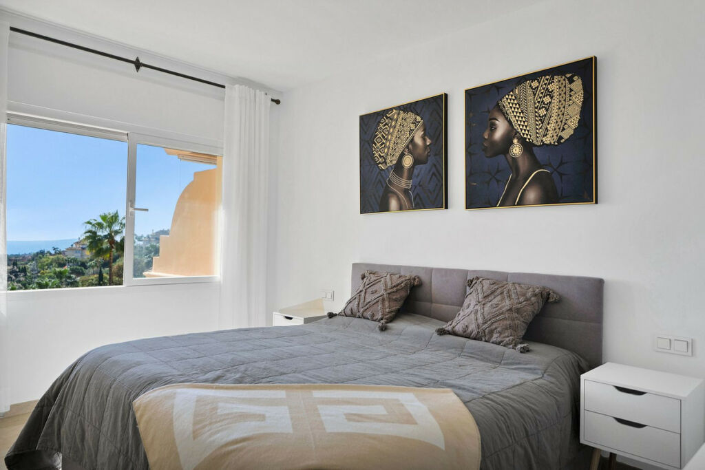 Middle Floor Apartment Elviria Málaga - image 27