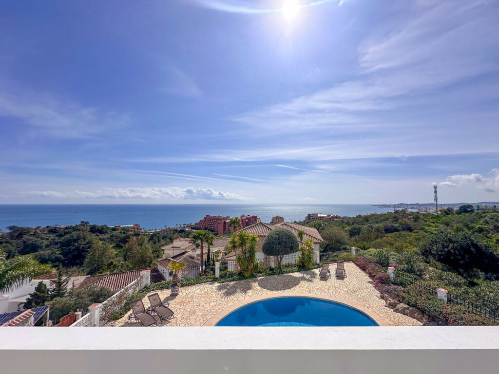 Detached Villa La Capellania Málaga - image 33