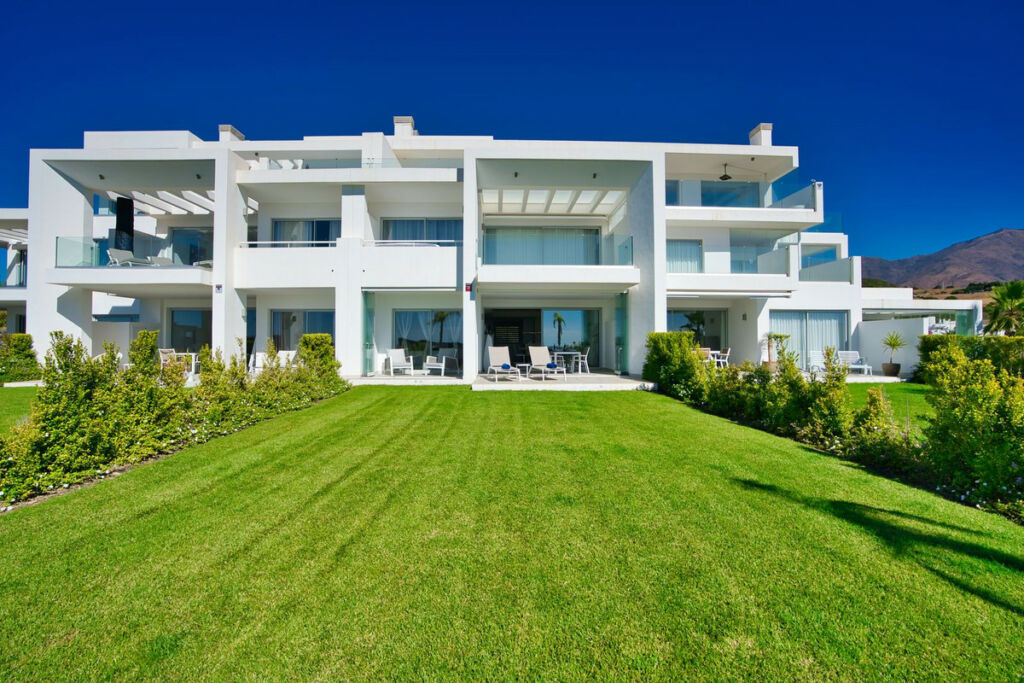 Ground Floor Apartment Estepona Málaga - image 27