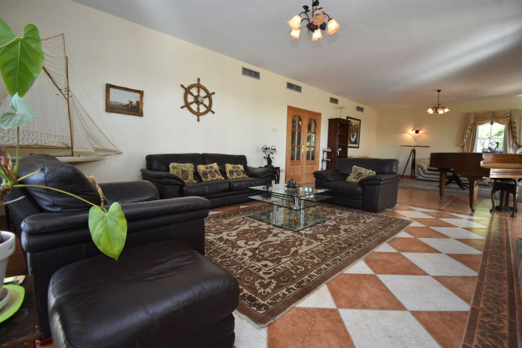 Detached Villa Mijas Málaga - image 27