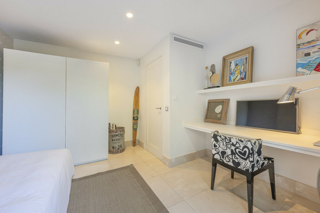 Detached Villa Marbesa Málaga - image 28