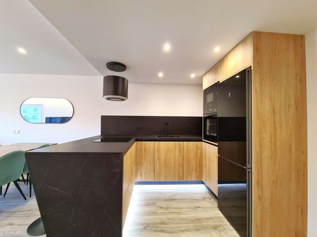 Middle Floor Apartment Estepona Málaga - image 12