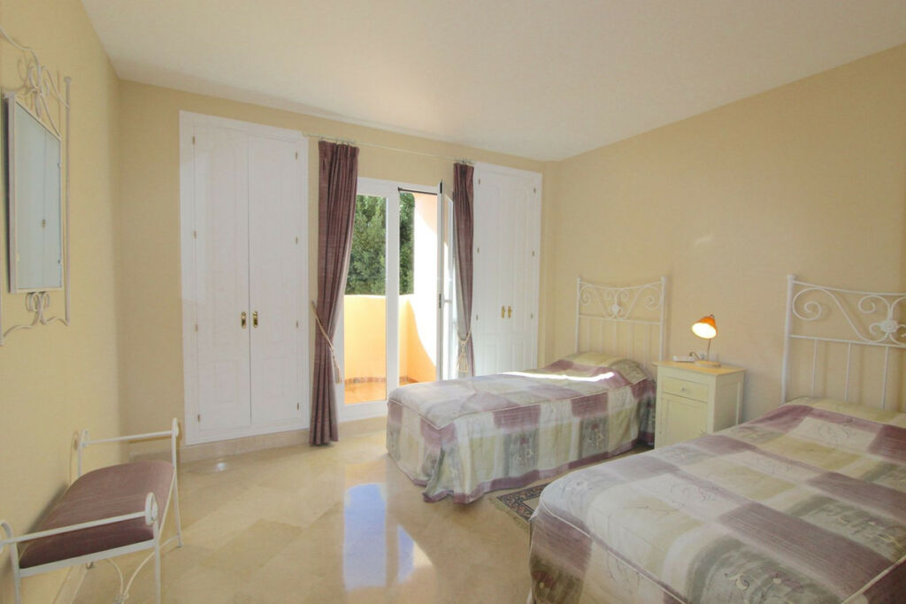 Middle Floor Apartment Elviria Málaga - image 28