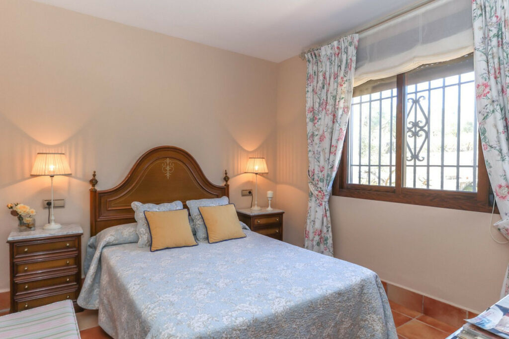 Detached Villa Guaro Málaga - image 28