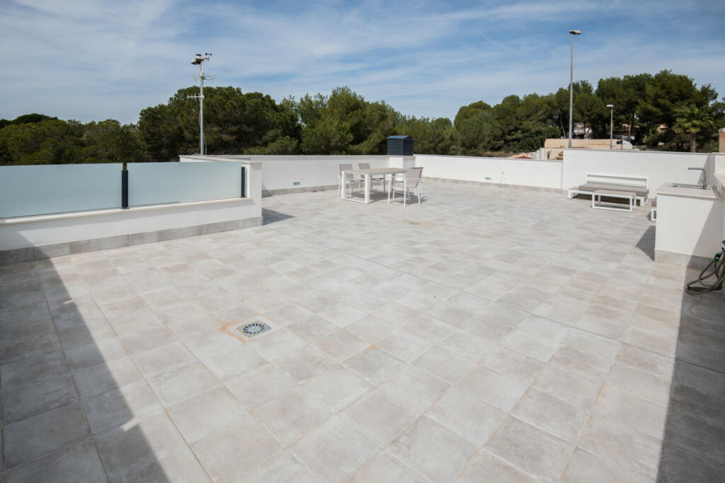 Detached Villa Pinar de Campoverde Alicante - image 28