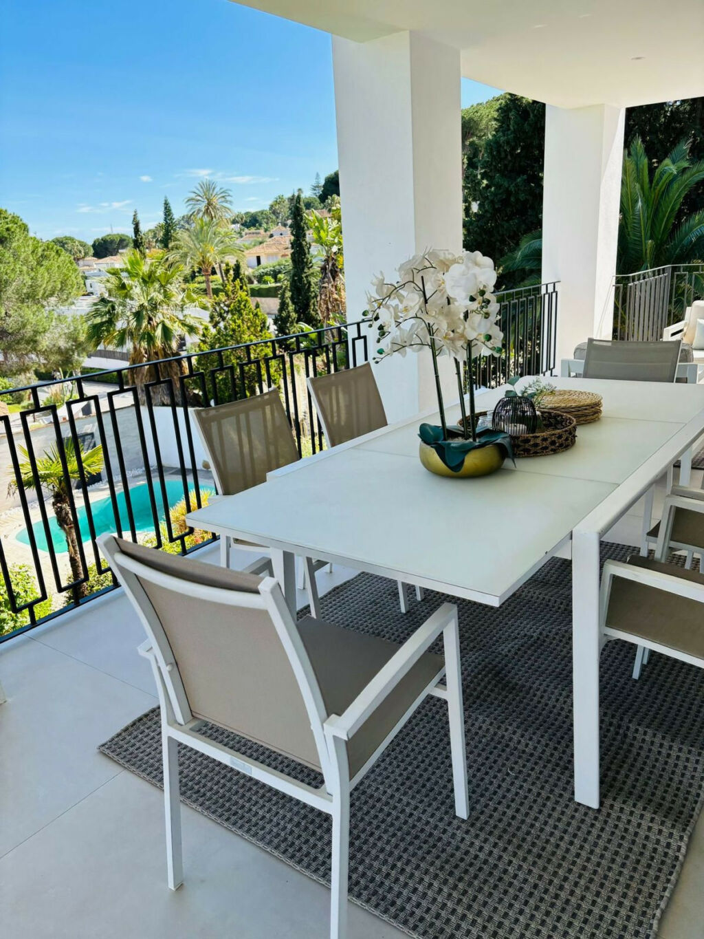 Detached Villa Nueva Andalucía Málaga - image 28