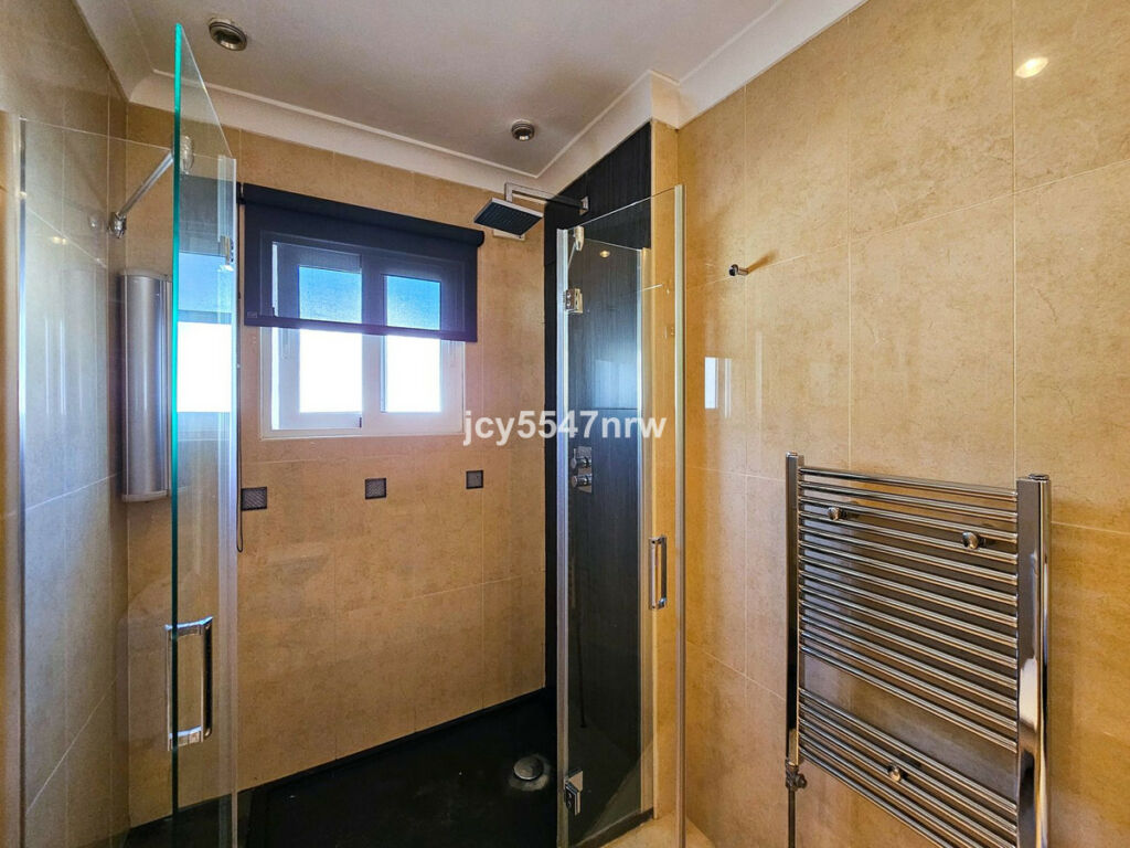 Detached Villa Moraira Alicante - image 28