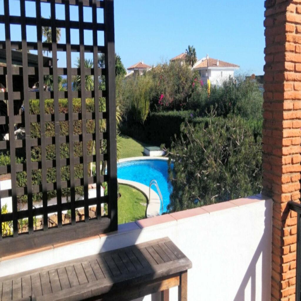 Middle Floor Apartment Estepona Málaga - image 28