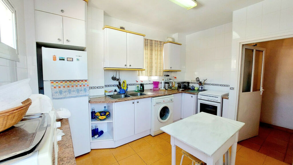 Top Floor Apartment Fuengirola Málaga - image 27