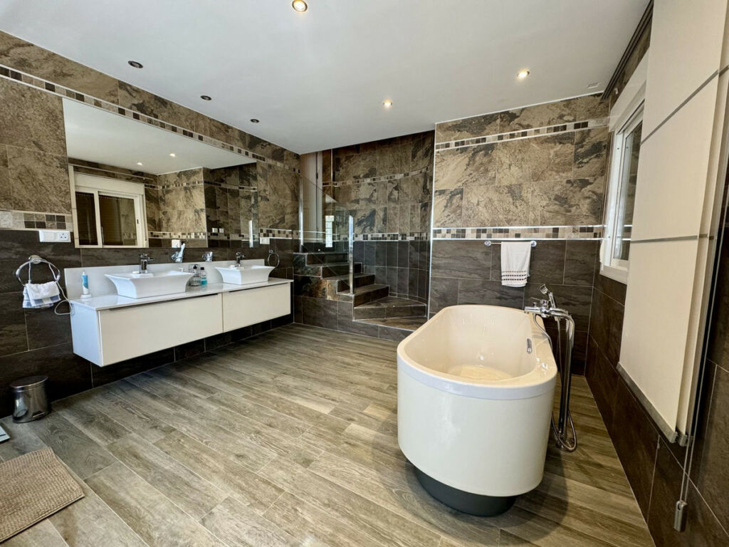 Detached Villa Mijas Málaga - image 28