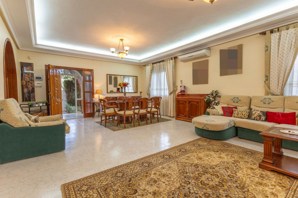Detached Villa Ciudad Quesada Alicante - image 28