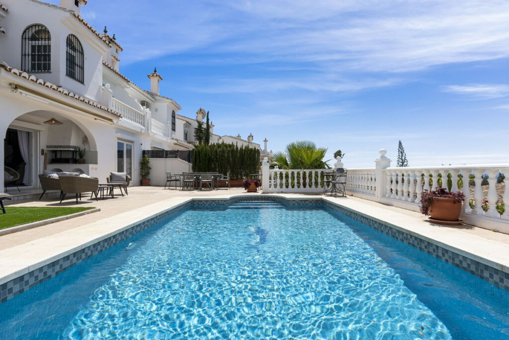 Semi-Detached House El Chaparral Málaga - image 29